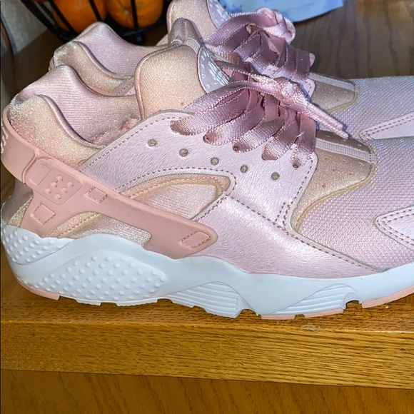 Baby Pink Hurraches! - Picture 2 of 8
